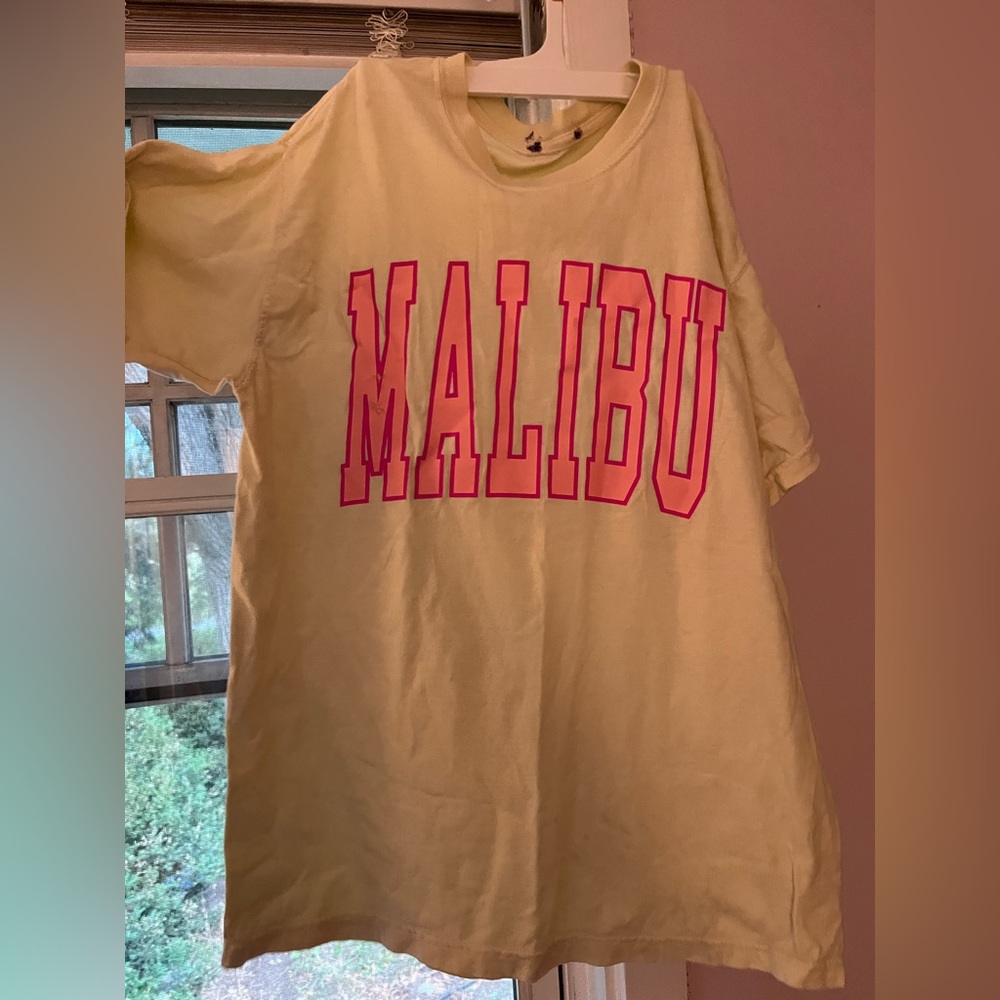 Malibu graphic tee